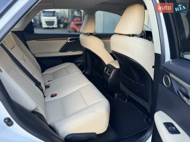 Белый Лексус РХ, объемом двигателя 3.5 л и пробегом 92 тыс. км за 37500 $, фото 70 на Automoto.ua