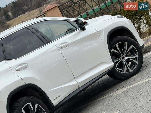 Білий Лексус РХ, об'ємом двигуна 3.5 л та пробігом 103 тис. км за 54000 $, фото 26 на Automoto.ua