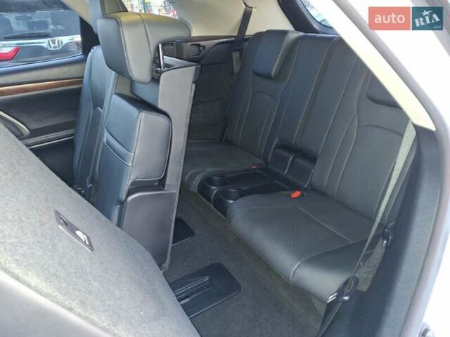 Белый Лексус РХ, объемом двигателя 3.5 л и пробегом 116 тыс. км за 41900 $, фото 16 на Automoto.ua