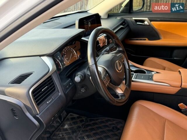 Белый Лексус РХ, объемом двигателя 2 л и пробегом 71 тыс. км за 40900 $, фото 11 на Automoto.ua