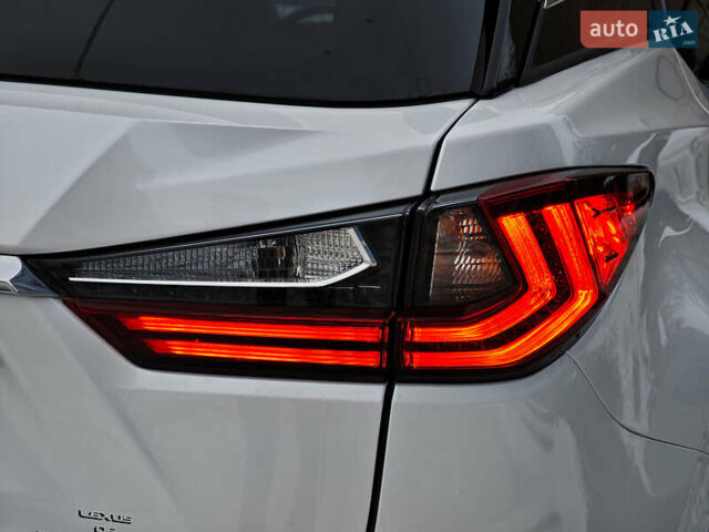 Белый Лексус РХ, объемом двигателя 3.5 л и пробегом 58 тыс. км за 49890 $, фото 7 на Automoto.ua