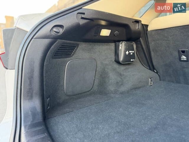 Белый Лексус РХ, объемом двигателя 3.5 л и пробегом 92 тыс. км за 37500 $, фото 64 на Automoto.ua