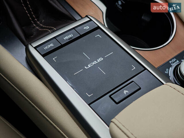 Белый Лексус РХ, объемом двигателя 3.5 л и пробегом 58 тыс. км за 44840 $, фото 33 на Automoto.ua