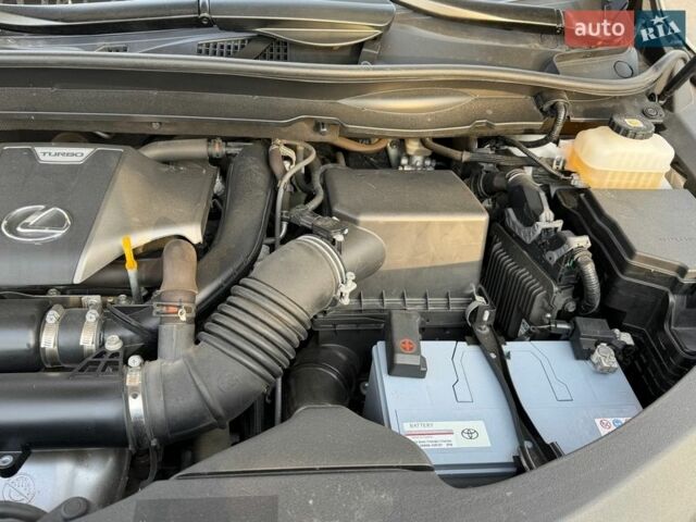 Белый Лексус РХ, объемом двигателя 2 л и пробегом 71 тыс. км за 40900 $, фото 30 на Automoto.ua
