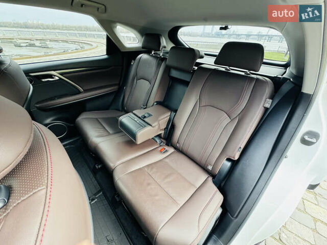 Белый Лексус РХ, объемом двигателя 3.46 л и пробегом 135 тыс. км за 44444 $, фото 93 на Automoto.ua