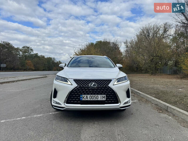Белый Лексус РХ, объемом двигателя 2 л и пробегом 69 тыс. км за 46800 $, фото 1 на Automoto.ua