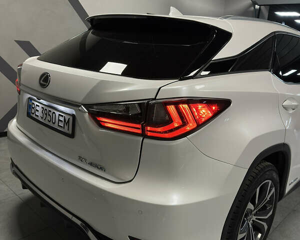 Белый Лексус РХ, объемом двигателя 3.5 л и пробегом 88 тыс. км за 43000 $, фото 6 на Automoto.ua