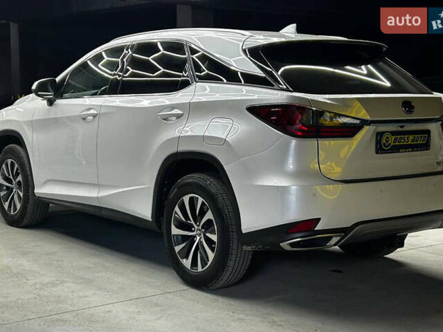 Лексус РХ 2020 в Черновцах на Automoto.ua Белый Лексус РХ, объемом двигателя 3.46 л и пробегом 80 тыс. км за 44000 $, фото 3 на Automoto.ua