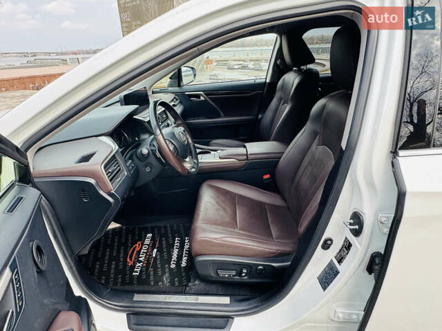 Белый Лексус РХ, объемом двигателя 3.46 л и пробегом 135 тыс. км за 44444 $, фото 91 на Automoto.ua