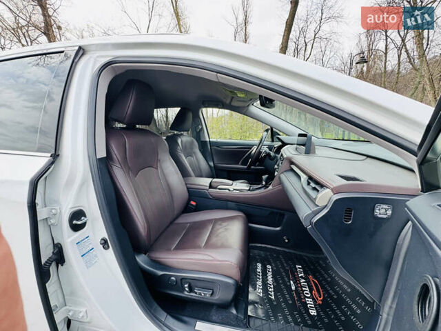 Белый Лексус РХ, объемом двигателя 3.46 л и пробегом 135 тыс. км за 44444 $, фото 13 на Automoto.ua