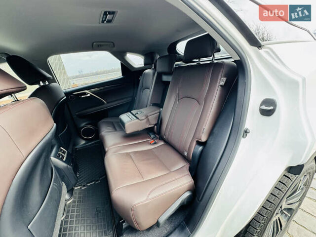 Белый Лексус РХ, объемом двигателя 3.46 л и пробегом 135 тыс. км за 44444 $, фото 64 на Automoto.ua