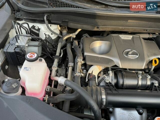 Белый Лексус РХ, объемом двигателя 2 л и пробегом 71 тыс. км за 40900 $, фото 29 на Automoto.ua