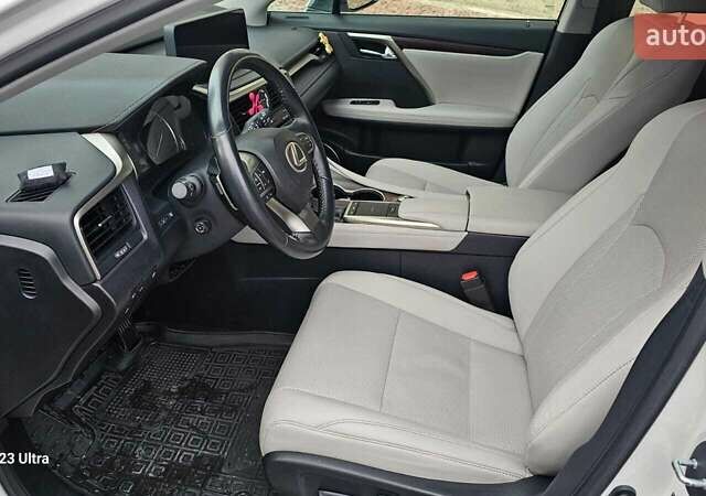 Белый Лексус РХ, объемом двигателя 3.5 л и пробегом 72 тыс. км за 47500 $, фото 9 на Automoto.ua