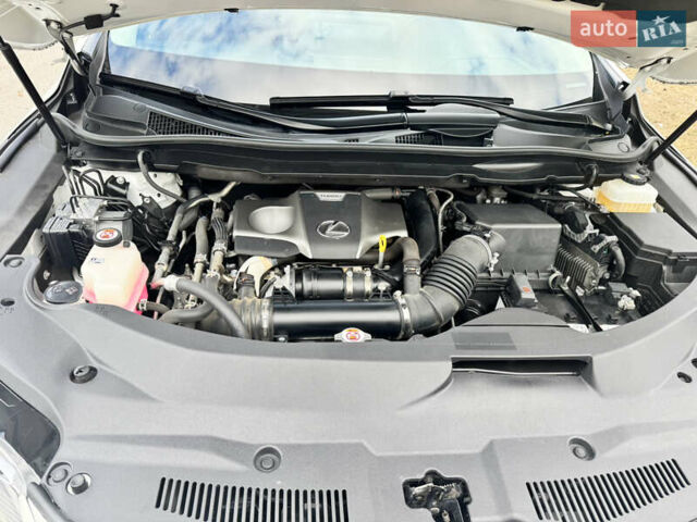 Белый Лексус РХ, объемом двигателя 2 л и пробегом 69 тыс. км за 46800 $, фото 21 на Automoto.ua