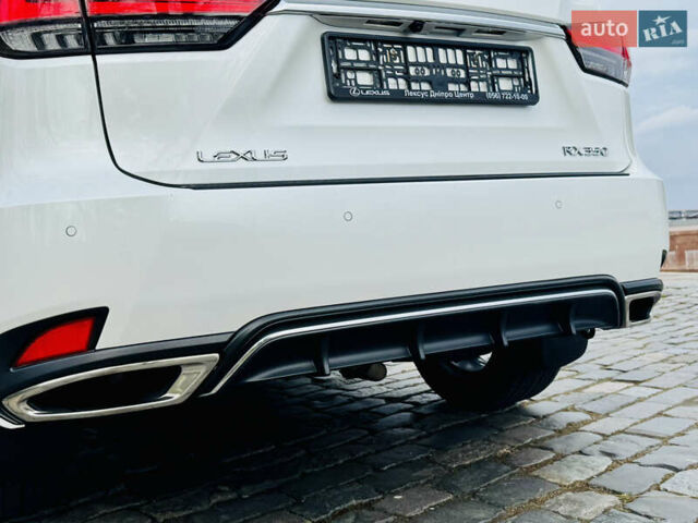 Белый Лексус РХ, объемом двигателя 3.46 л и пробегом 135 тыс. км за 44444 $, фото 121 на Automoto.ua