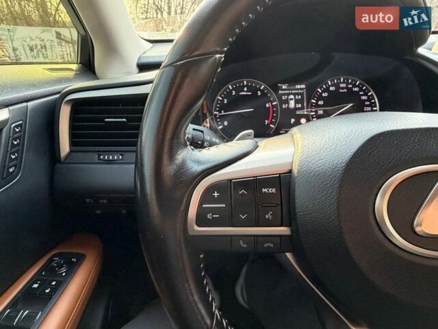 Белый Лексус РХ, объемом двигателя 2 л и пробегом 71 тыс. км за 40900 $, фото 34 на Automoto.ua