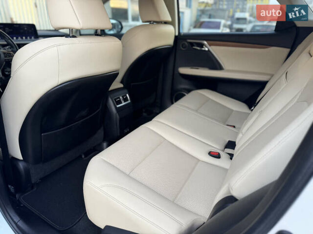 Белый Лексус РХ, объемом двигателя 3.5 л и пробегом 92 тыс. км за 37500 $, фото 57 на Automoto.ua