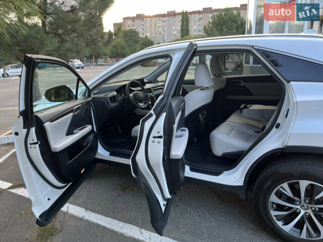 Білий Лексус РХ, об'ємом двигуна 3.46 л та пробігом 95 тис. км за 38000 $, фото 13 на Automoto.ua
