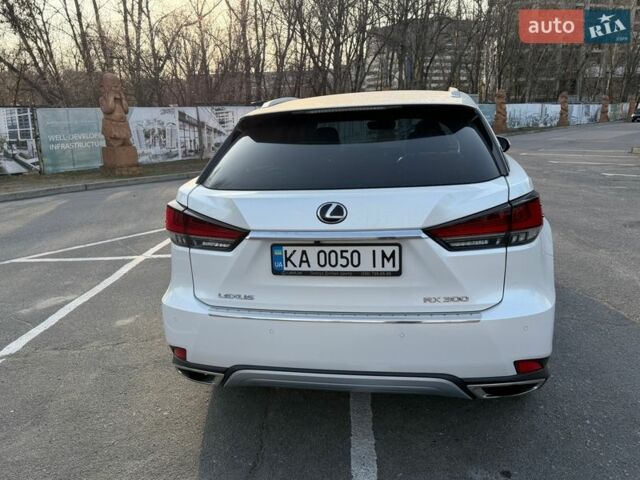 Белый Лексус РХ, объемом двигателя 2 л и пробегом 71 тыс. км за 40900 $, фото 5 на Automoto.ua
