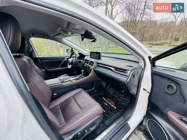 Белый Лексус РХ, объемом двигателя 3.46 л и пробегом 135 тыс. км за 44444 $, фото 73 на Automoto.ua