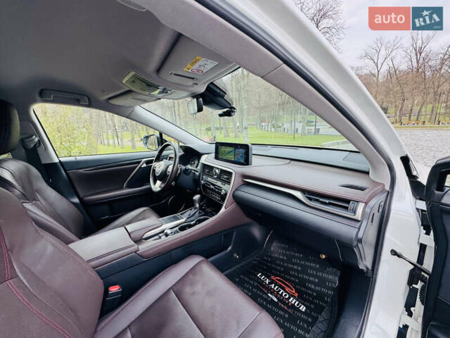 Белый Лексус РХ, объемом двигателя 3.46 л и пробегом 135 тыс. км за 44444 $, фото 62 на Automoto.ua