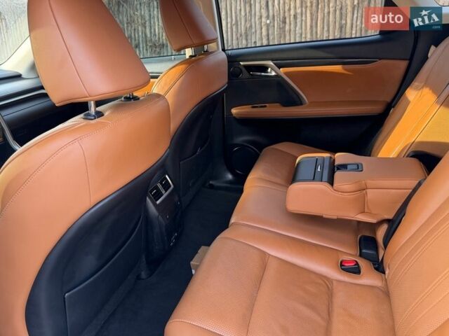 Белый Лексус РХ, объемом двигателя 2 л и пробегом 71 тыс. км за 40900 $, фото 15 на Automoto.ua