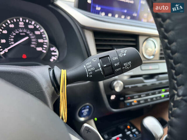 Белый Лексус РХ, объемом двигателя 3.5 л и пробегом 92 тыс. км за 37500 $, фото 44 на Automoto.ua