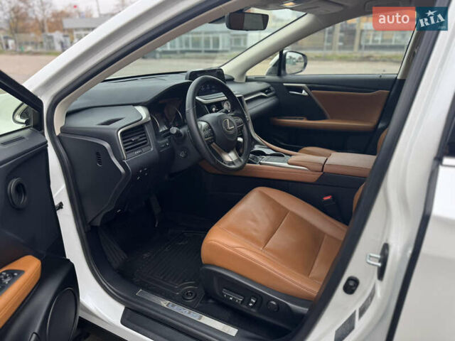 Белый Лексус РХ, объемом двигателя 2 л и пробегом 46 тыс. км за 46000 $, фото 16 на Automoto.ua