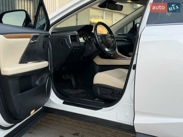 Белый Лексус РХ, объемом двигателя 3.5 л и пробегом 92 тыс. км за 37500 $, фото 33 на Automoto.ua