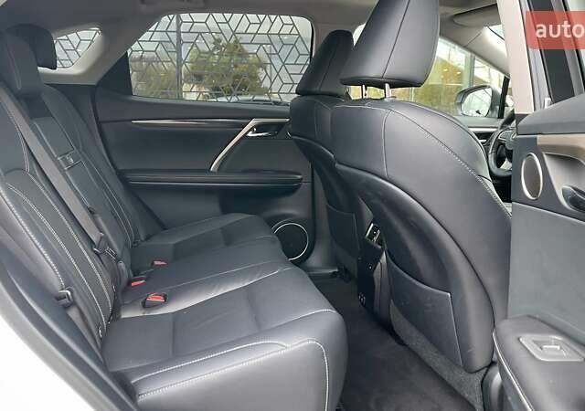 Лексус РХ 2020 в Киеве на Automoto.ua Белый Лексус РХ, объемом двигателя 3.46 л и пробегом 150 тыс. км за 41838 $, фото 6 на Automoto.ua