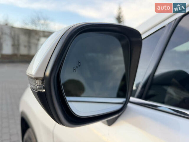 Белый Лексус РХ, объемом двигателя 3.5 л и пробегом 92 тыс. км за 37500 $, фото 18 на Automoto.ua