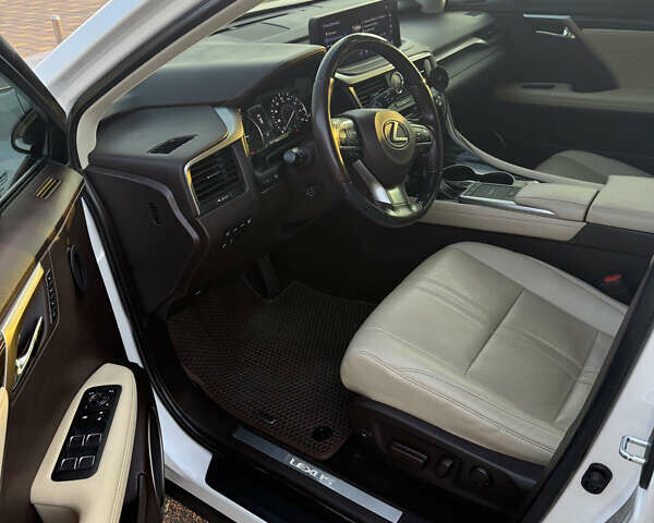 Білий Лексус РХ, об'ємом двигуна 3.5 л та пробігом 102 тис. км за 55000 $, фото 17 на Automoto.ua