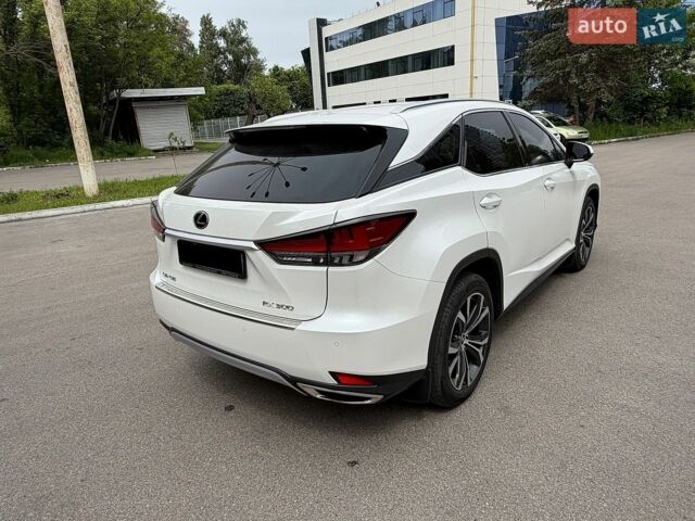 Білий Лексус РХ, об'ємом двигуна 2 л та пробігом 71 тис. км за 38999 $, фото 45 на Automoto.ua