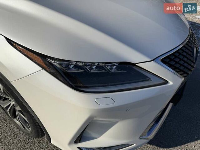 Белый Лексус РХ, объемом двигателя 2 л и пробегом 70 тыс. км за 41500 $, фото 23 на Automoto.ua
