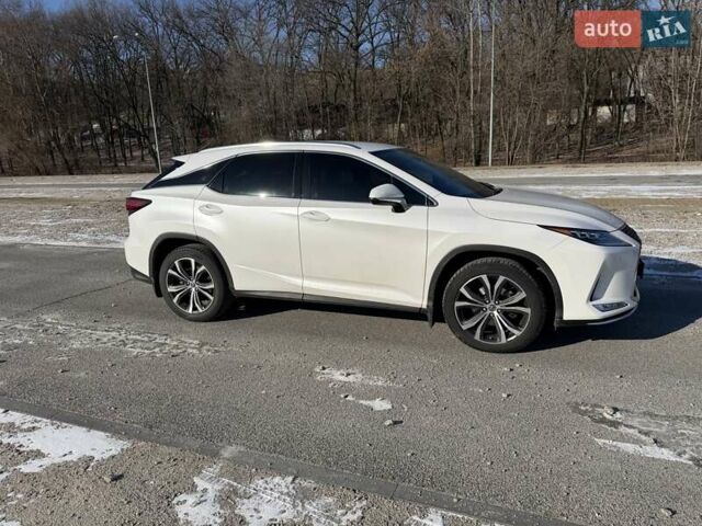 Белый Лексус РХ, объемом двигателя 2 л и пробегом 70 тыс. км за 41500 $, фото 3 на Automoto.ua