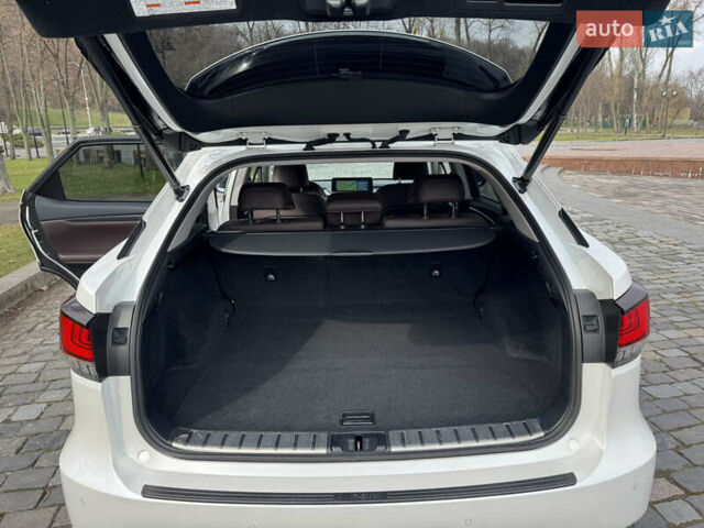 Белый Лексус РХ, объемом двигателя 3.46 л и пробегом 135 тыс. км за 44444 $, фото 37 на Automoto.ua