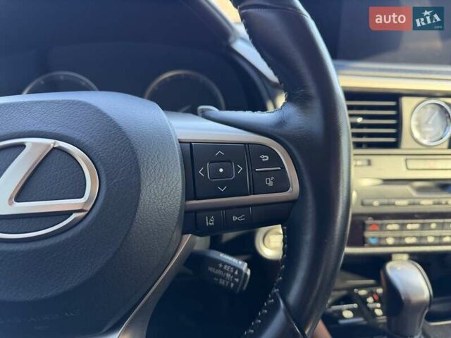 Белый Лексус РХ, объемом двигателя 2 л и пробегом 70 тыс. км за 41500 $, фото 33 на Automoto.ua