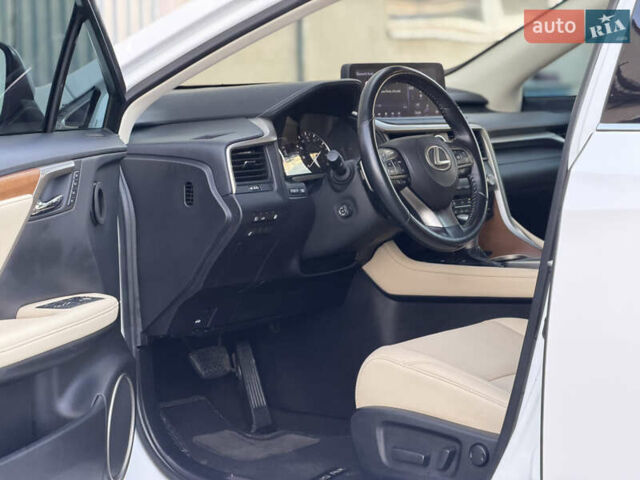 Белый Лексус РХ, объемом двигателя 3.5 л и пробегом 92 тыс. км за 37500 $, фото 32 на Automoto.ua