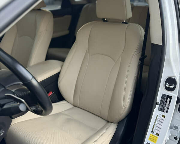 Белый Лексус РХ, объемом двигателя 3.5 л и пробегом 92 тыс. км за 37500 $, фото 36 на Automoto.ua