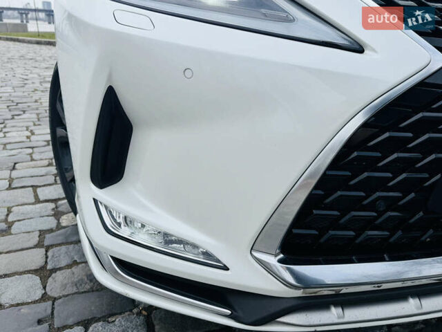 Белый Лексус РХ, объемом двигателя 3.46 л и пробегом 135 тыс. км за 44444 $, фото 106 на Automoto.ua