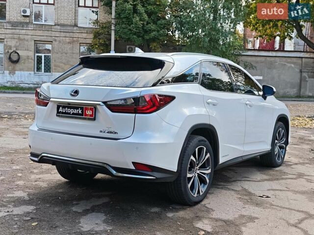 Белый Лексус РХ, объемом двигателя 3.5 л и пробегом 68 тыс. км за 40890 $, фото 10 на Automoto.ua