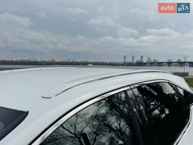 Белый Лексус РХ, объемом двигателя 3.46 л и пробегом 135 тыс. км за 44444 $, фото 112 на Automoto.ua