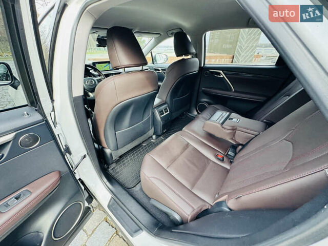 Белый Лексус РХ, объемом двигателя 3.46 л и пробегом 135 тыс. км за 44444 $, фото 12 на Automoto.ua