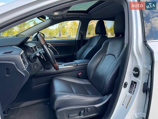 Білий Лексус РХ, об'ємом двигуна 3.5 л та пробігом 123 тис. км за 34990 $, фото 14 на Automoto.ua