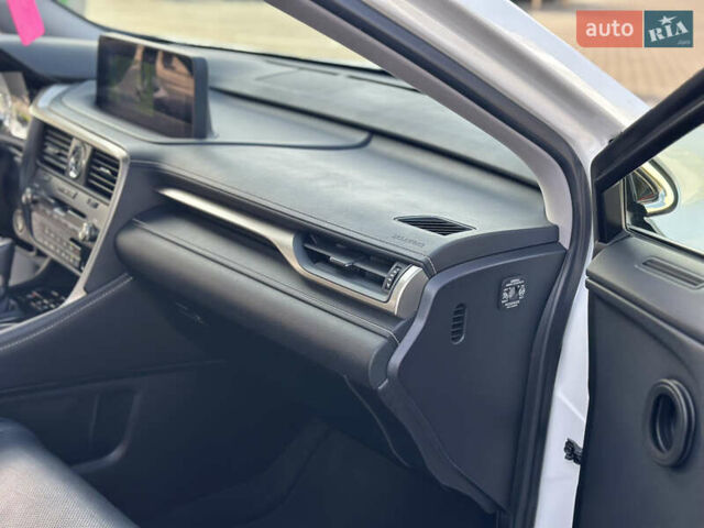 Білий Лексус РХ, об'ємом двигуна 3.46 л та пробігом 150 тис. км за 37500 $, фото 27 на Automoto.ua