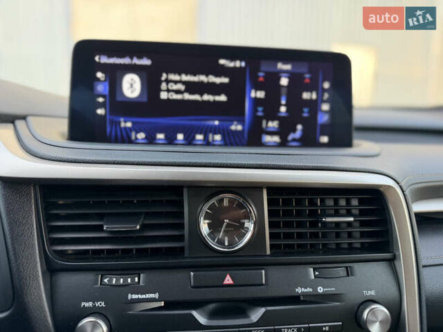 Белый Лексус РХ, объемом двигателя 3.5 л и пробегом 92 тыс. км за 37500 $, фото 48 на Automoto.ua