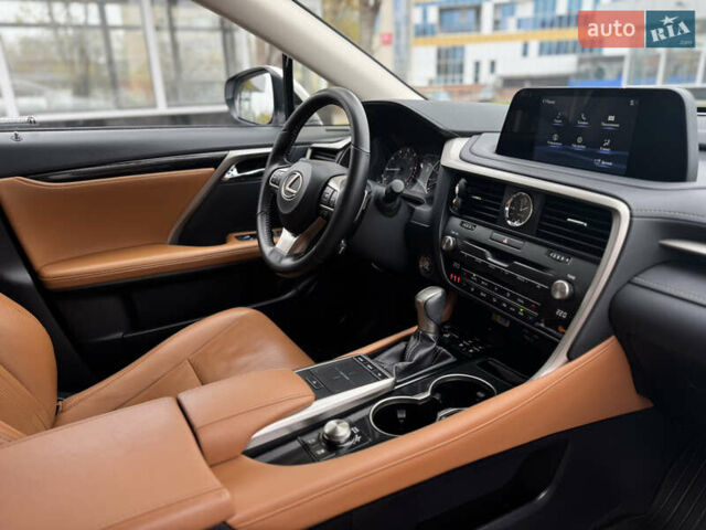 Белый Лексус РХ, объемом двигателя 2 л и пробегом 46 тыс. км за 46000 $, фото 36 на Automoto.ua