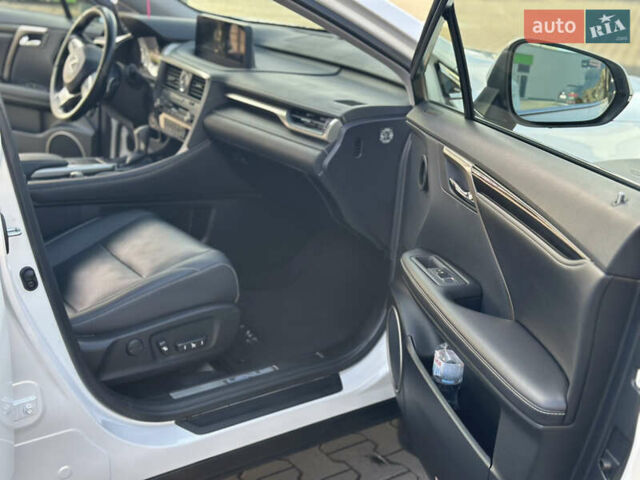 Білий Лексус РХ, об'ємом двигуна 3.46 л та пробігом 150 тис. км за 37500 $, фото 28 на Automoto.ua