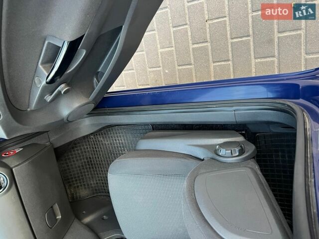 Білий Лексус РХ, об'ємом двигуна 2 л та пробігом 65 тис. км за 46500 $, фото 17 на Automoto.ua