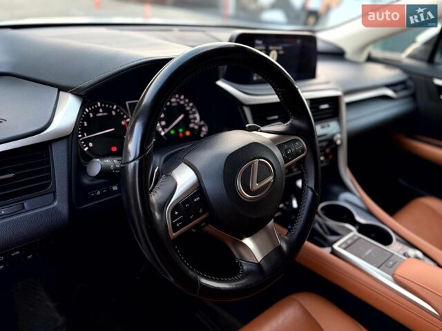 Білий Лексус РХ, об'ємом двигуна 2 л та пробігом 87 тис. км за 35990 $, фото 20 на Automoto.ua